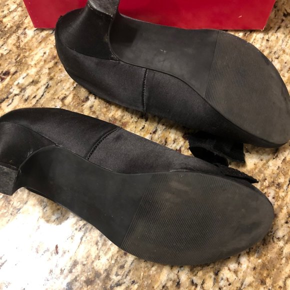 Black Heels girls  6028 - Picture 2 of 6